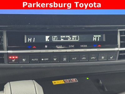 2026 Toyota Sienna Platinum 7 Passenger