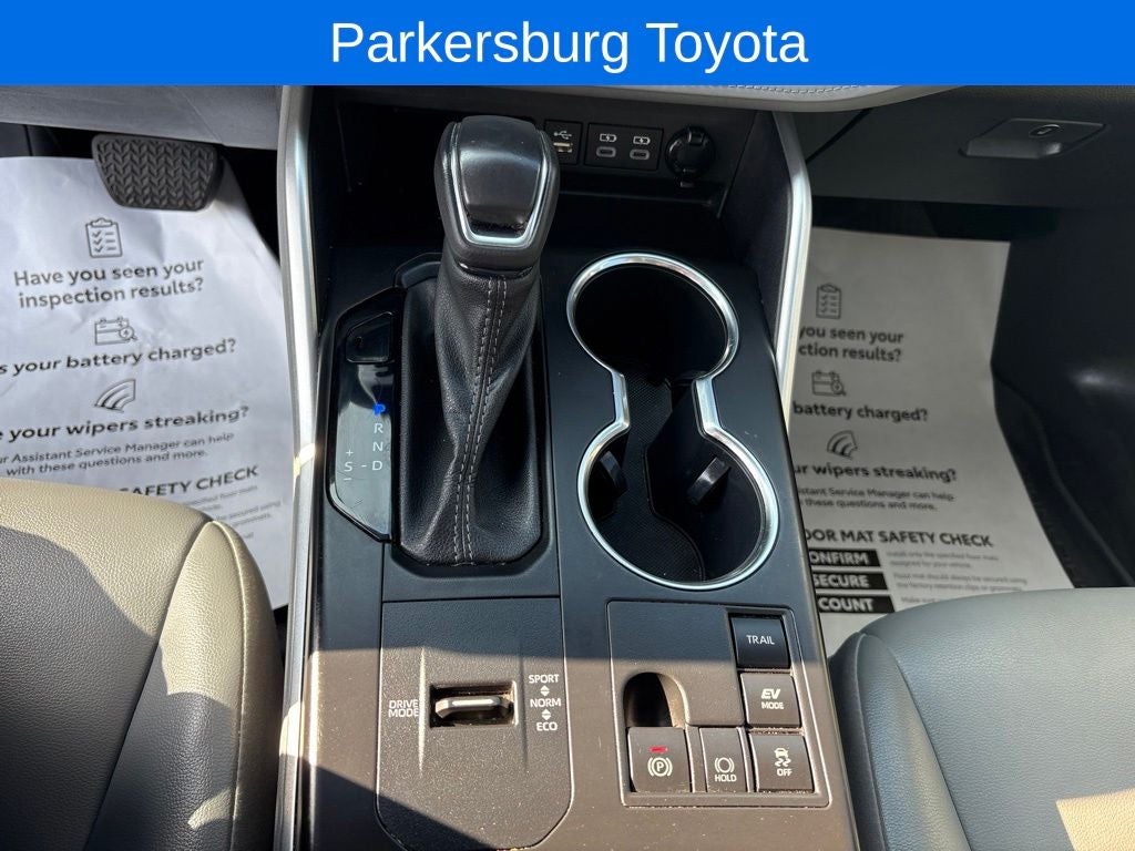 2023 Toyota Highlander Hybrid XLE