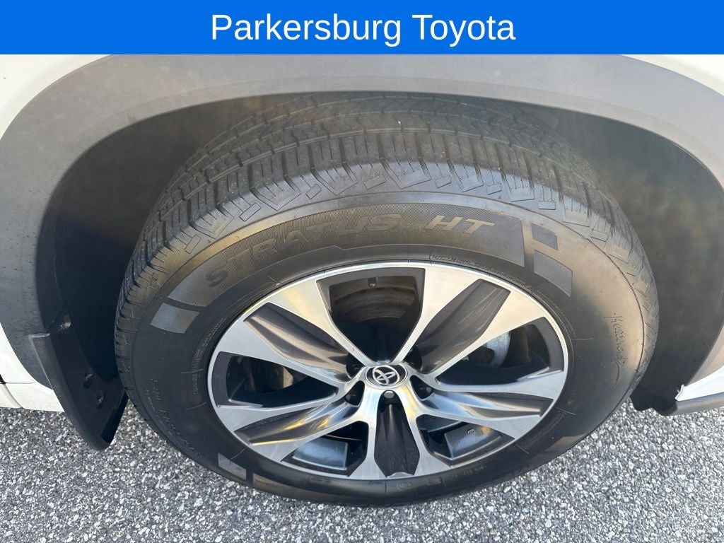 2023 Toyota Highlander Hybrid XLE