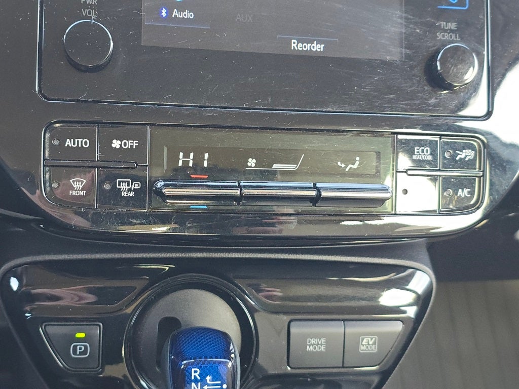 2019 Toyota Prius XLE