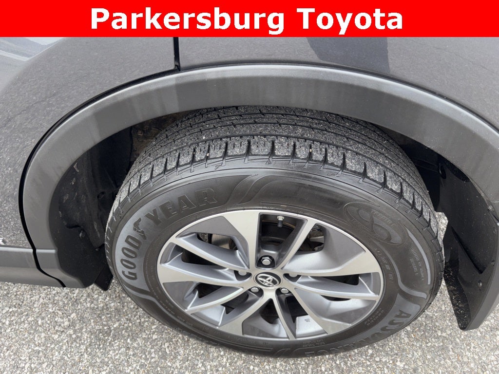 2017 Toyota RAV4 Hybrid XLE