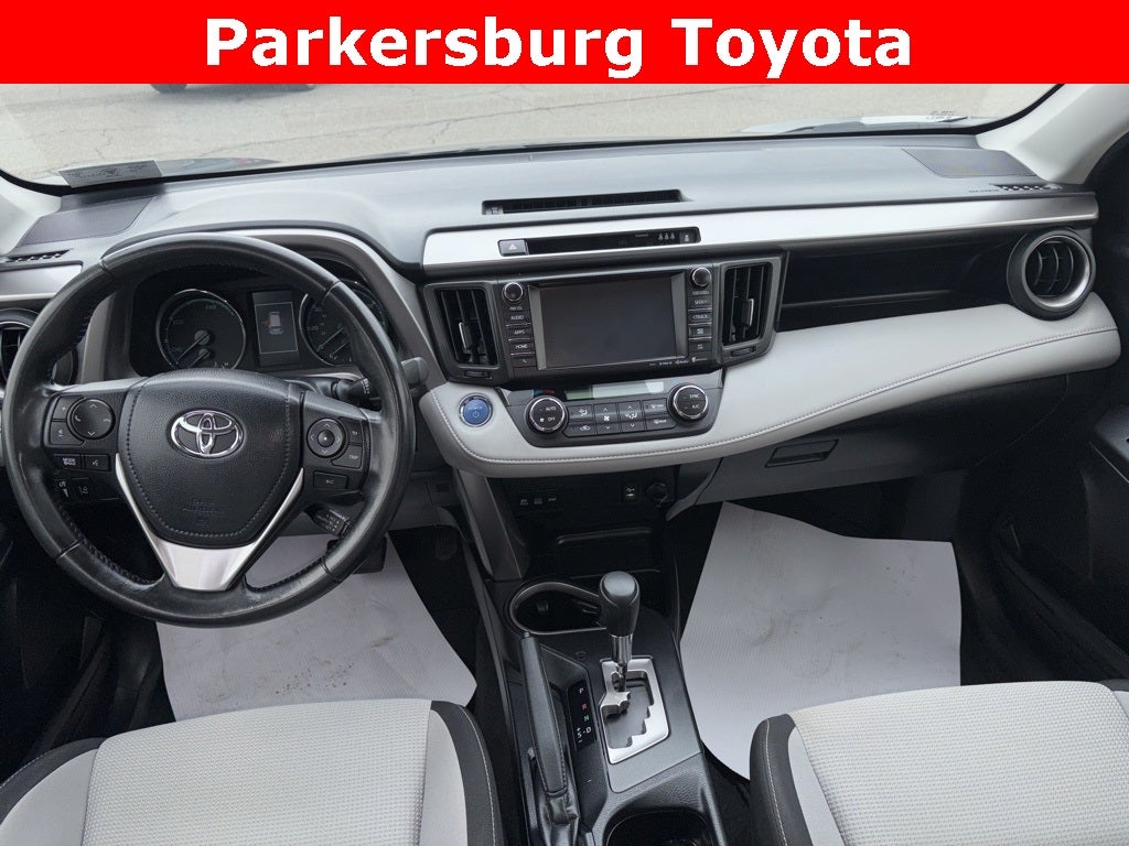 2017 Toyota RAV4 Hybrid XLE