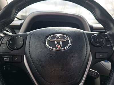2017 Toyota RAV4 Hybrid XLE