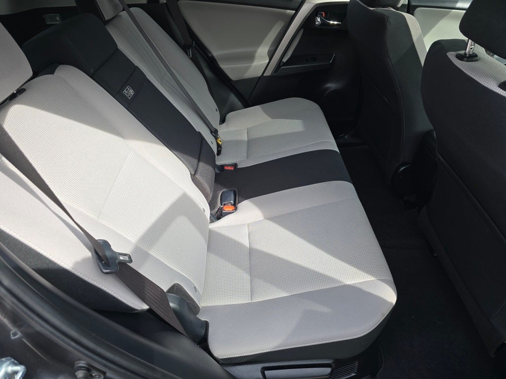 2017 Toyota RAV4 Hybrid XLE