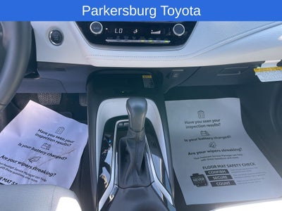 2025 Toyota Corolla Hatchback SE
