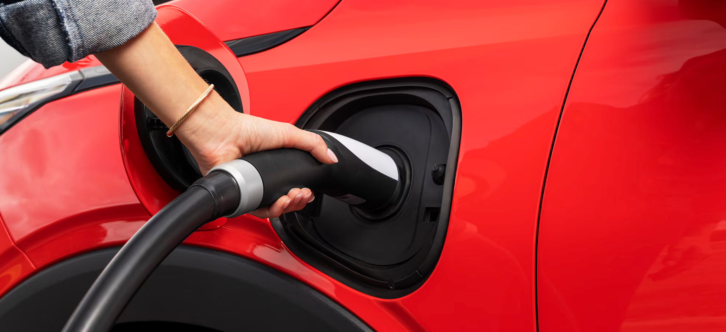 Charging port of 2027 Chevrolet Bolt near Newport